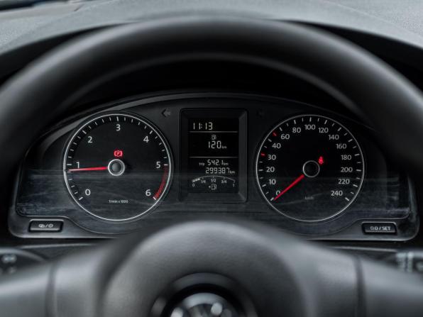 Volkswagen Caravelle T5 Рестайлинг с пробегом 2013 года, цена 1 906 000 рублей, 298989 км, минивэн, Автокод Объявления