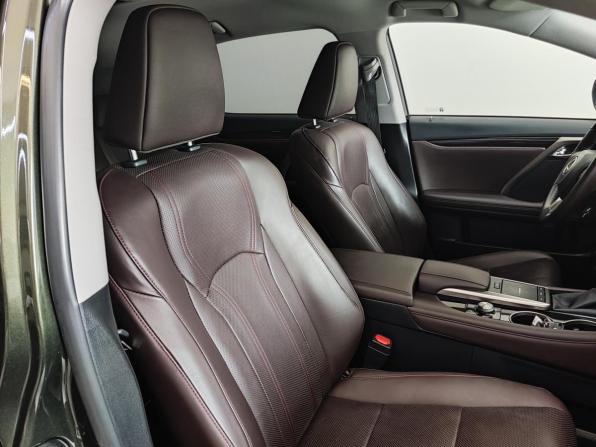 Lexus RX IV Рестайлинг с пробегом 2022 года, цена 6 195 000 рублей, 54275 км, внедорожник, Автокод Объявления