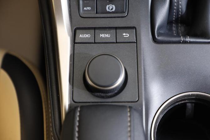 Lexus NX I с пробегом 2015 года, цена 2 799 000 рублей, 113000 км, внедорожник, Автокод Объявления
