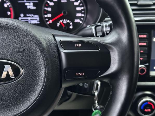 Kia Rio IV с пробегом 2018 года, цена 1 365 000 рублей, 113606 км, седан, Автокод Объявления