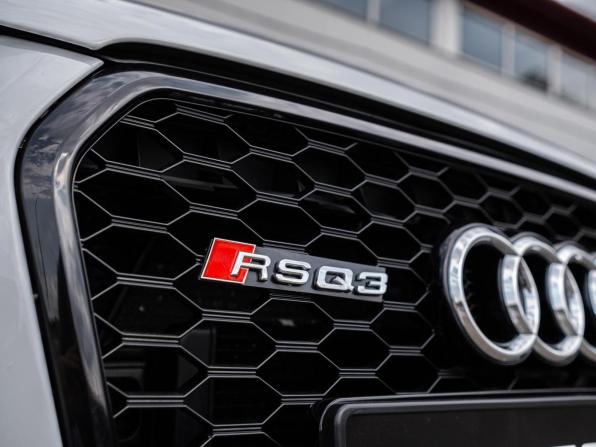 Audi RS Q3 I (8U) с пробегом 2013 года, цена 2 060 000 рублей, 179073 км, внедорожник, Автокод Объявления