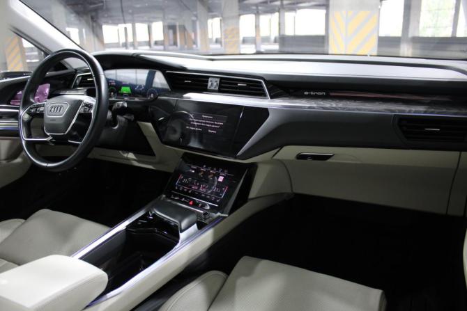 Audi e-tron I с пробегом 2020 года, цена 4 699 000 рублей, 79350 км, внедорожник, Автокод Объявления