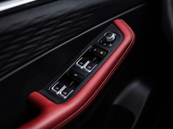 Geely Coolray I Рестайлинг с пробегом 2024 года, цена 2 020 000 рублей, 60380 км, внедорожник, Автокод Объявления