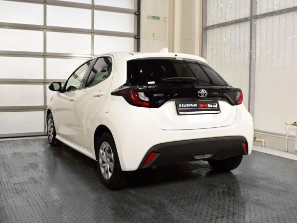 Toyota Yaris IV с пробегом 2021 года, цена 1 085 995 рублей, 95537 км, хэтчбек, Автокод Объявления