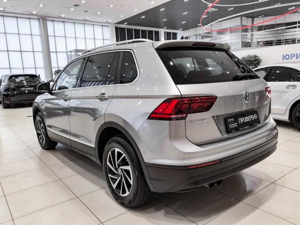 Volkswagen Tiguan II с пробегом 2018 года, цена 2 280 000 рублей, 114984 км, внедорожник, Автокод Объявления