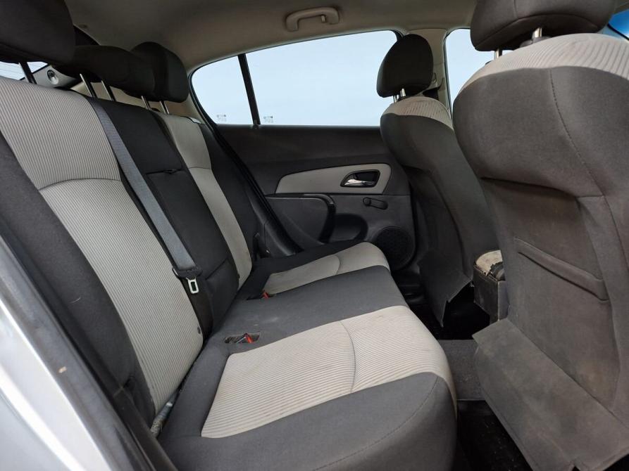 Chevrolet Cruze I Рестайлинг Москва  - изображение 11