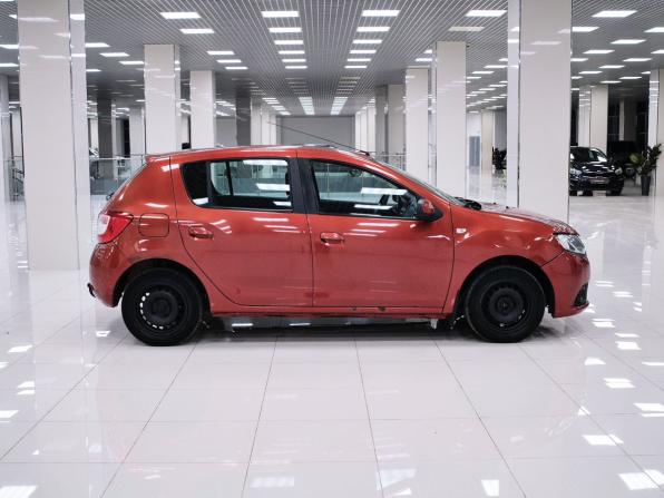 Renault Sandero II с пробегом 2014 года, цена 449 000 рублей, 213026 км, хэтчбек, Автокод Объявления