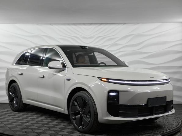 Новый Li Auto (Lixiang) L6 2025 года, цена 8 390 000 рублей, внедорожник, Автокод Объявления