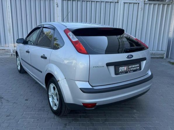 Ford Focus II с пробегом 2005 года, цена 375 000 рублей, 328596 км, хэтчбек, Автокод Объявления