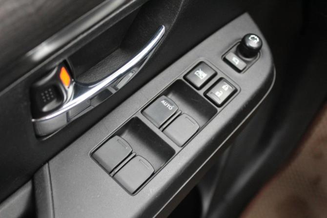 Suzuki Ertiga II Рестайлинг с пробегом 2023 года, цена 2 200 000 рублей, 46000 км, минивэн, Автокод Объявления