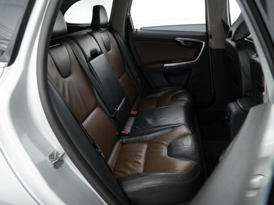 Volvo XC60 I Рестайлинг Москва  - изображение 8