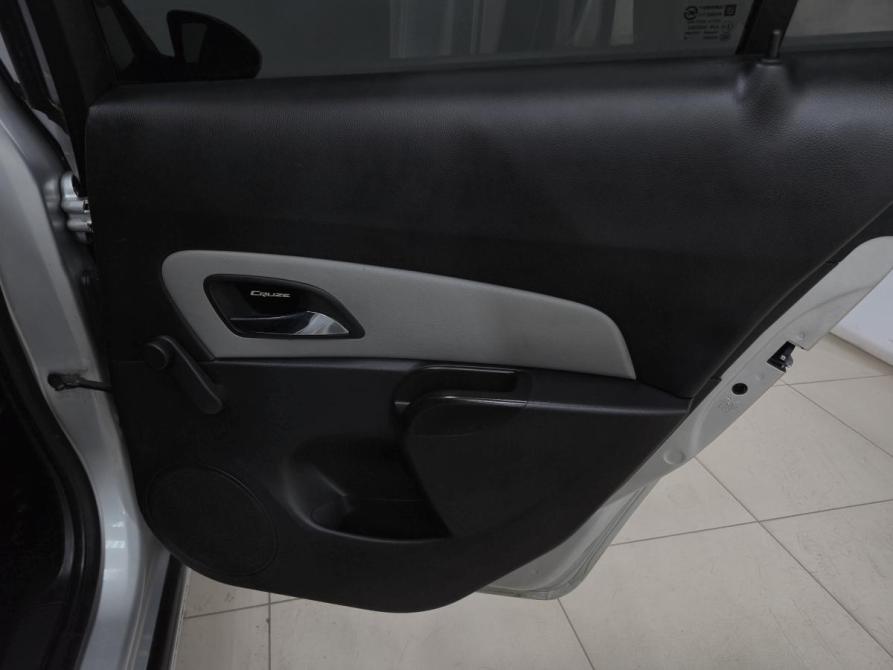 Chevrolet Cruze I Альметьевск  - изображение 17