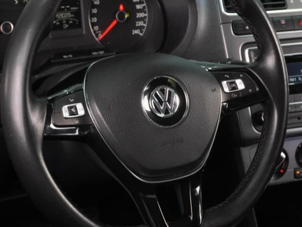 Volkswagen Polo V Рестайлинг с пробегом 2019 года, цена 1 249 000 рублей, 159028 км, седан, Автокод Объявления