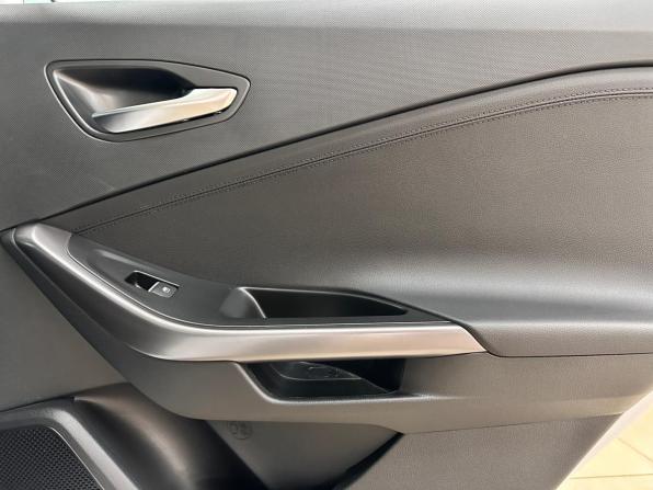 Hyundai Lafesta I Рестайлинг с пробегом 2025 года, цена 3 070 000 рублей, 103 км, седан, Автокод Объявления