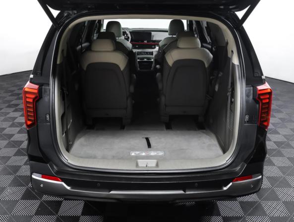 Kia Carnival IV Рестайлинг с пробегом 2024 года, цена 5 190 000 рублей, 40984 км, минивэн, Автокод Объявления