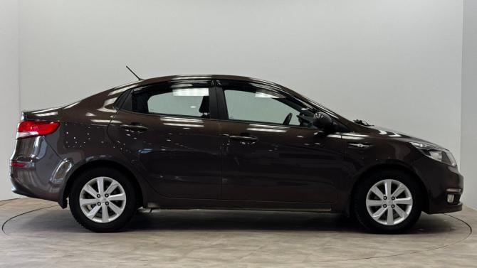 Kia Rio III Рестайлинг с пробегом 2016 года, цена 980 000 рублей, 198354 км, седан, Автокод Объявления