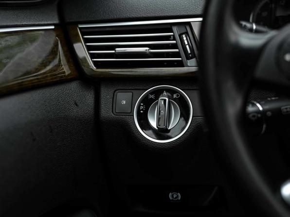 Mercedes-Benz E-Класс IV (W212 S212 C207) с пробегом 2010 года, цена 988 000 рублей, 360126 км, седан, Автокод Объявления