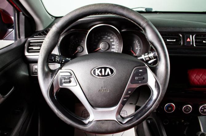 Kia Rio III Рестайлинг с пробегом 2016 года, цена 979 000 рублей, 278000 км, седан, Автокод Объявления
