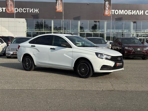 Lada (ВАЗ) Vesta I с пробегом 2017 года, цена 679 000 рублей, 114799 км, седан, Автокод Объявления