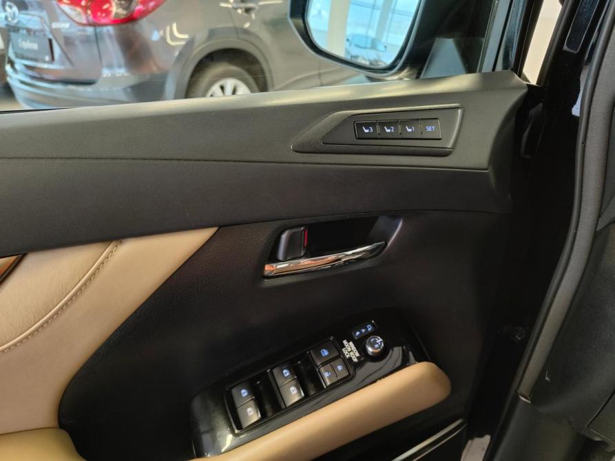 Toyota Alphard III Рестайлинг Санкт-Петербург  - изображение 6