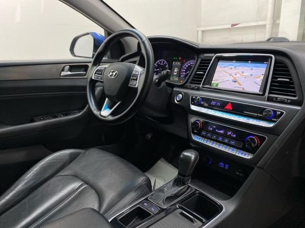 Hyundai Sonata VII (LF) Рестайлинг с пробегом 2018 года, цена 1 599 000 рублей, 191494 км, седан, Автокод Объявления