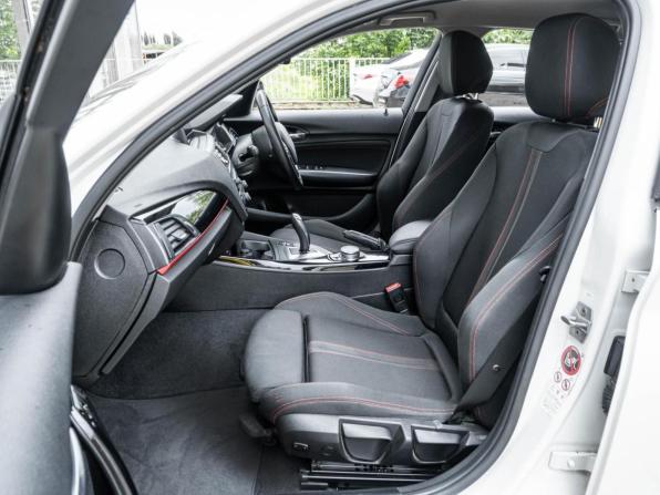 BMW 1 серии II (F20/F21) Рестайлинг с пробегом 2015 года, цена 1 590 000 рублей, 116480 км, хэтчбек, Автокод Объявления