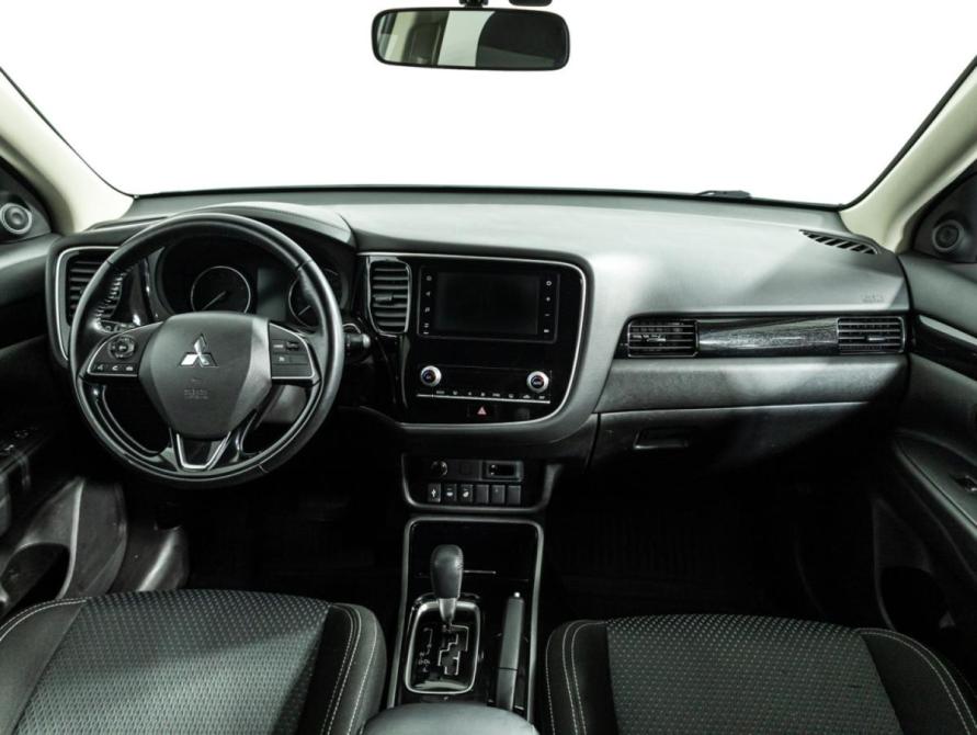 Mitsubishi Outlander III Рестайлинг 3 Санкт-Петербург  - изображение 13