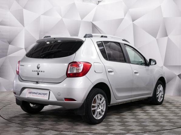 Renault Sandero II с пробегом 2015 года, цена 825 000 рублей, 155000 км, хэтчбек, Автокод Объявления