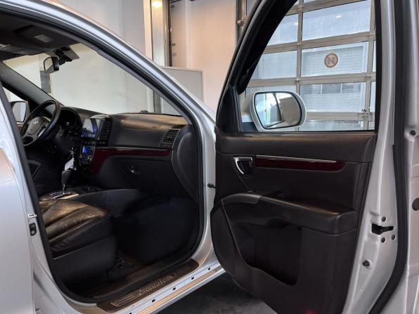 Hyundai Santa Fe II Рестайлинг с пробегом 2011 года, цена 1 215 000 рублей, 283232 км, внедорожник, Автокод Объявления