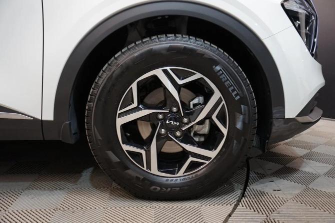 Kia Sportage V с пробегом 2023 года, цена 3 290 000 рублей, 28100 км, внедорожник, Автокод Объявления