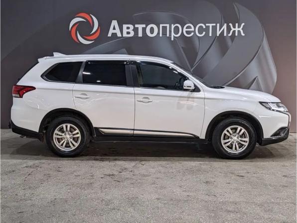 Mitsubishi Outlander III Рестайлинг 3 с пробегом 2021 года, цена 2 345 000 рублей, 117280 км, внедорожник, Автокод Объявления