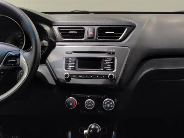 Kia Rio III Рестайлинг с пробегом 2017 года, цена 1 035 000 рублей, 164563 км, седан, Автокод Объявления