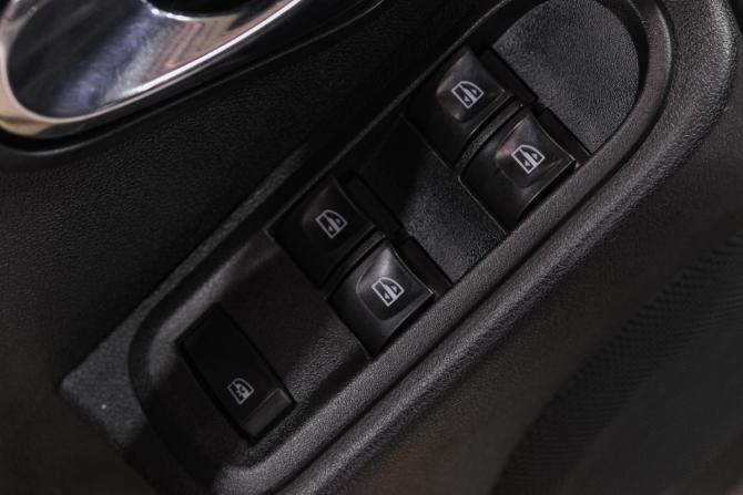 Renault Duster I Рестайлинг с пробегом 2018 года, цена 1 669 000 рублей, 91000 км, внедорожник, Автокод Объявления