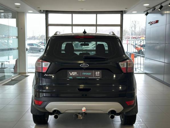 Ford Kuga II Рестайлинг с пробегом 2017 года, цена 1 570 000 рублей, 188939 км, внедорожник, Автокод Объявления