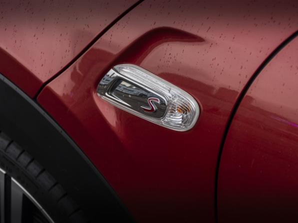 Mini Hatch III (F55/F56) Рестайлинг с пробегом 2020 года, цена 2 770 000 рублей, 42379 км, хэтчбек, Автокод Объявления