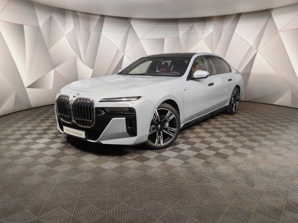 BMW 7 серии VII (G70) с пробегом 2023 года, цена 11 497 000 рублей, 15964 км, седан, Автокод Объявления
