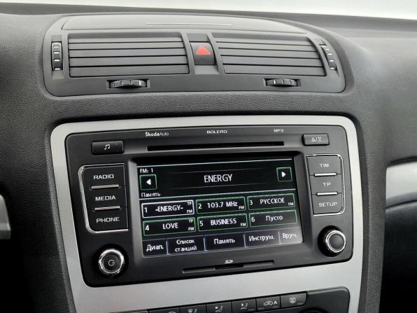 Skoda Octavia II (A5) Рестайлинг с пробегом 2012 года, цена 730 000 рублей, 271012 км, лифтбек, Автокод Объявления