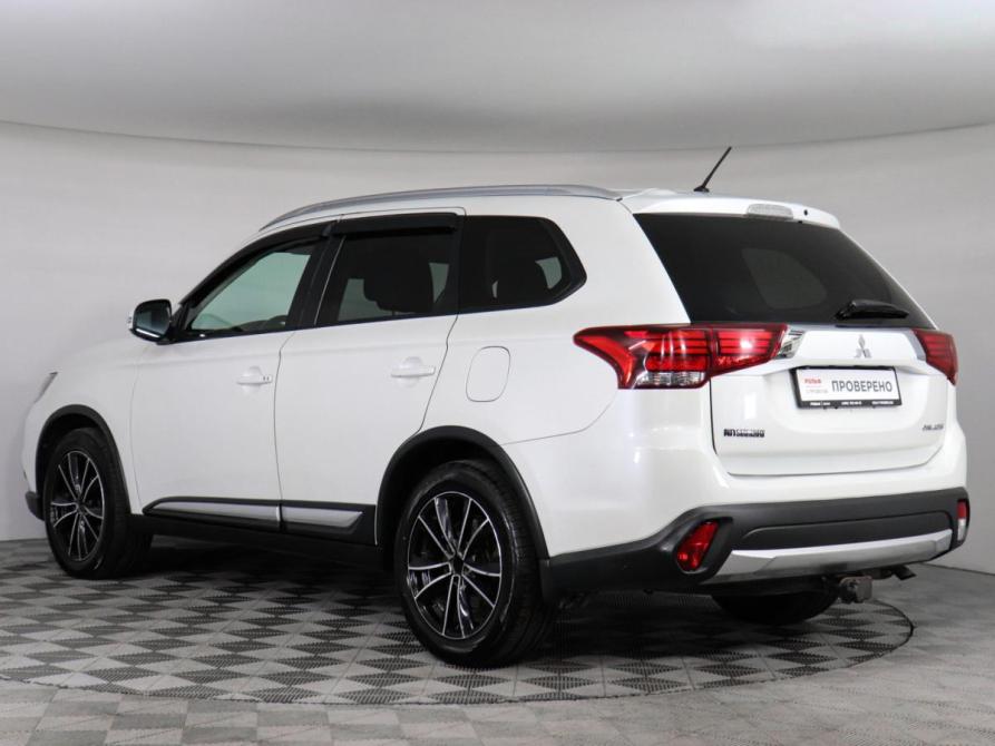 Mitsubishi Outlander III Рестайлинг 2 Химки  - изображение 8