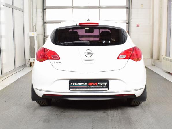 Opel Astra J Рестайлинг с пробегом 2013 года, цена 715 999 рублей, 120725 км, хэтчбек, Автокод Объявления