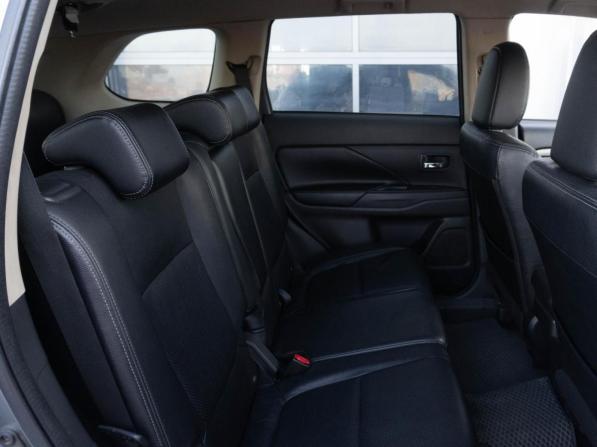 Mitsubishi Outlander III с пробегом 2012 года, цена 1 421 000 рублей, 247882 км, внедорожник, Автокод Объявления
