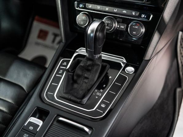 Volkswagen Passat B8 с пробегом 2015 года, цена 1 349 500 рублей, 147629 км, седан, Автокод Объявления