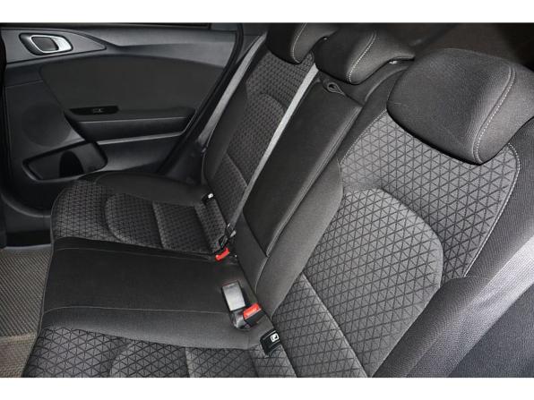 Kia Ceed III с пробегом 2020 года, цена 1 679 000 рублей, 128075 км, хэтчбек, Автокод Объявления