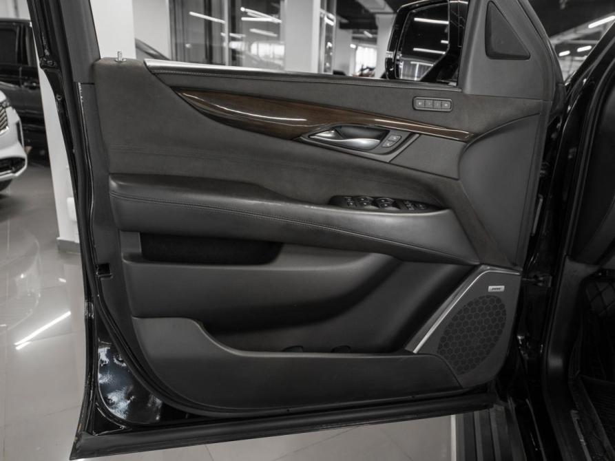 Cadillac Escalade IV Москва  - изображение 18