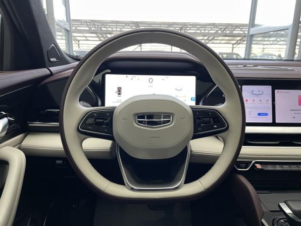 Geely Monjaro I с пробегом 2023 года, цена 3 350 000 рублей, 35000 км, внедорожник, Автокод Объявления