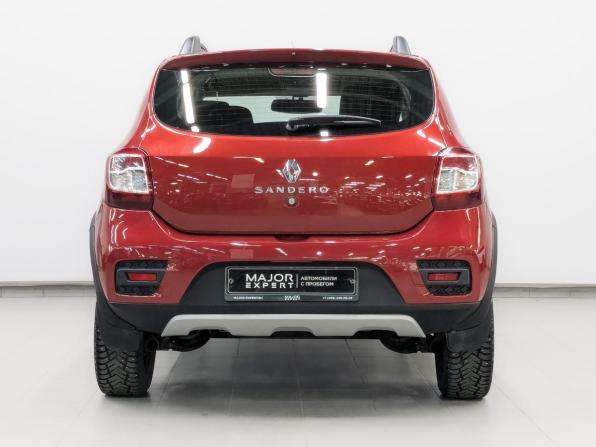 Renault Sandero II Рестайлинг с пробегом 2021 года, цена 1 590 000 рублей, 22038 км, хэтчбек, Автокод Объявления