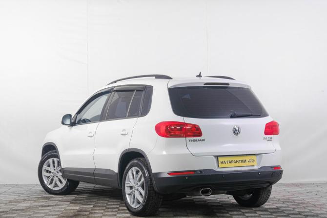 Volkswagen Tiguan I Рестайлинг с пробегом 2011 года, цена 1 229 000 рублей, 160000 км, внедорожник, Автокод Объявления