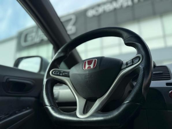 Honda Civic VIII Рестайлинг с пробегом 2008 года, цена 690 000 рублей, 262222 км, седан, Автокод Объявления