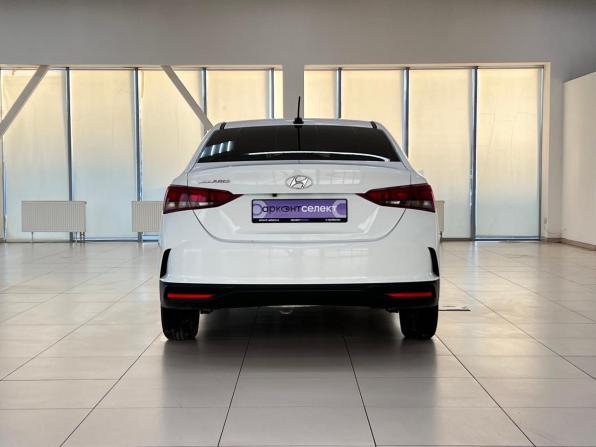 Hyundai Solaris II Рестайлинг с пробегом 2020 года, цена 1 190 000 рублей, 193051 км, седан, Автокод Объявления