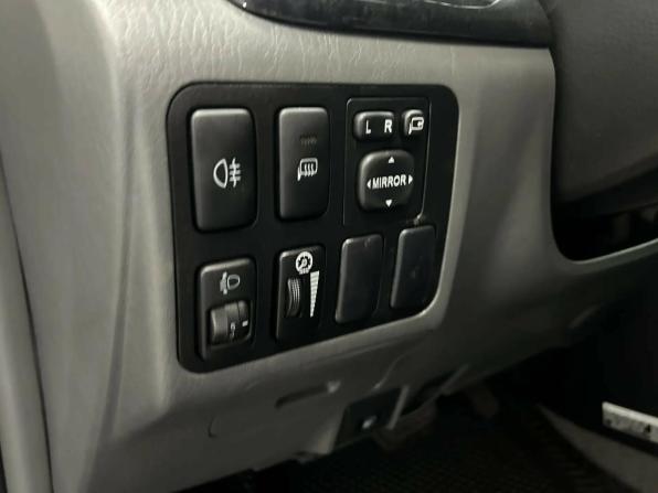Toyota Land Cruiser Prado 120 Series Рестайлинг с пробегом 2008 года, цена 2 800 000 рублей, 325776 км, внедорожник, Автокод Объявления
