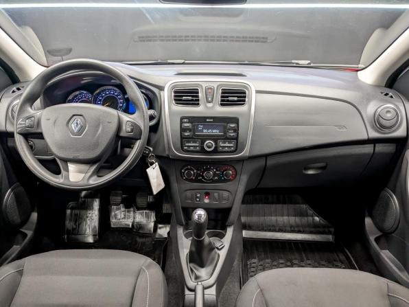 Renault Sandero II Рестайлинг с пробегом 2018 года, цена 975 000 рублей, 130038 км, хэтчбек, Автокод Объявления